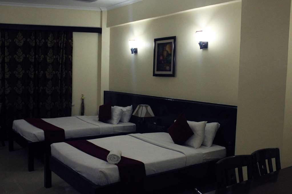 Hotel Sapphire Dar es Salaam Room photo