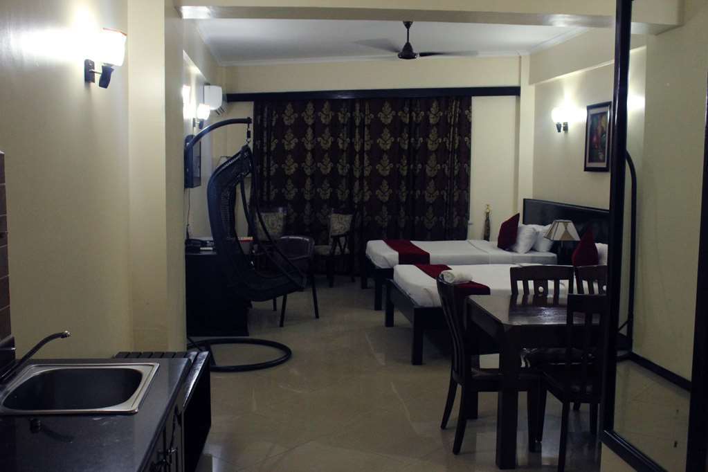 Hotel Sapphire Dar es Salaam Room photo